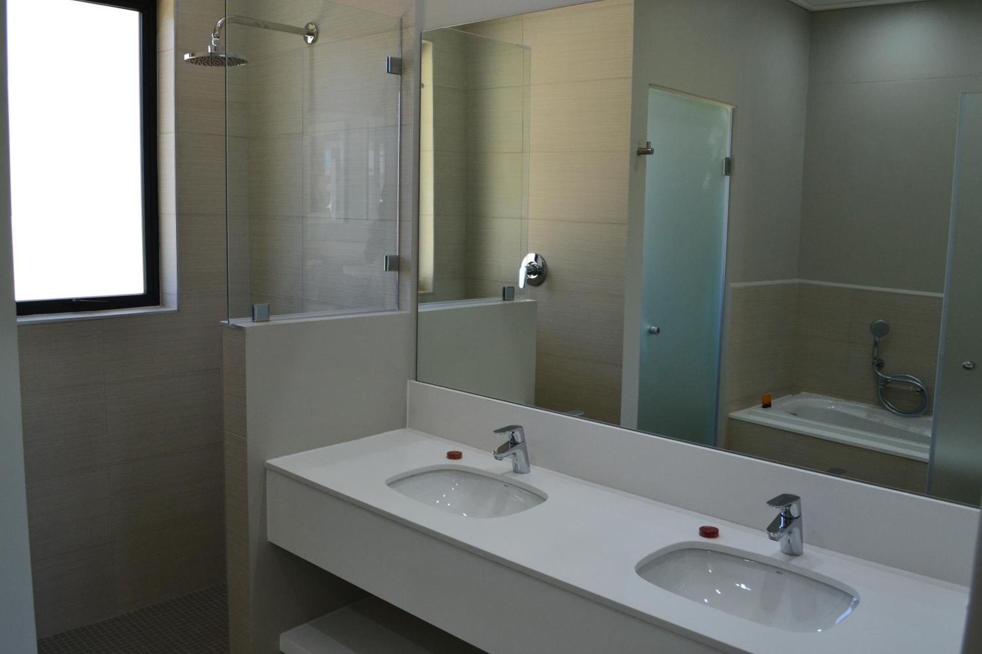 Pearl Valley Suites Simondium Екстериор снимка